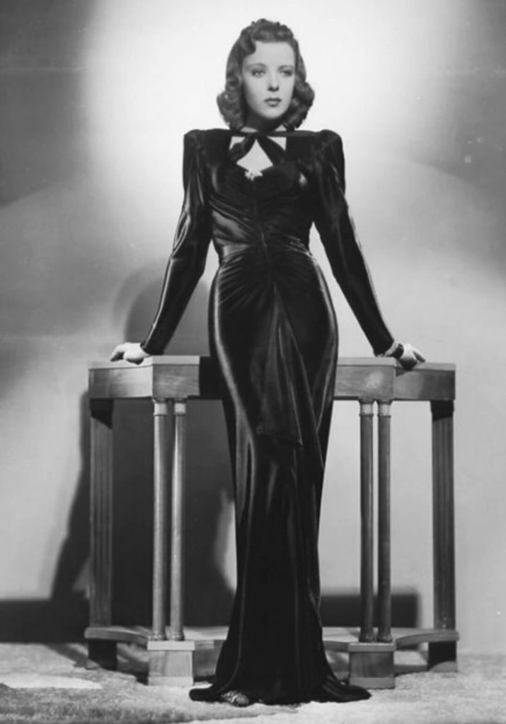 hazels-boudoir-der-20er-jahre-gatsby-stil-fuer-damen-hollywood-glamour